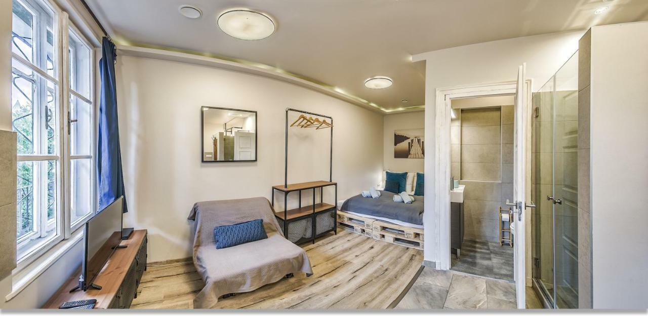Downtown Boutique Suite Budapest Exterior photo